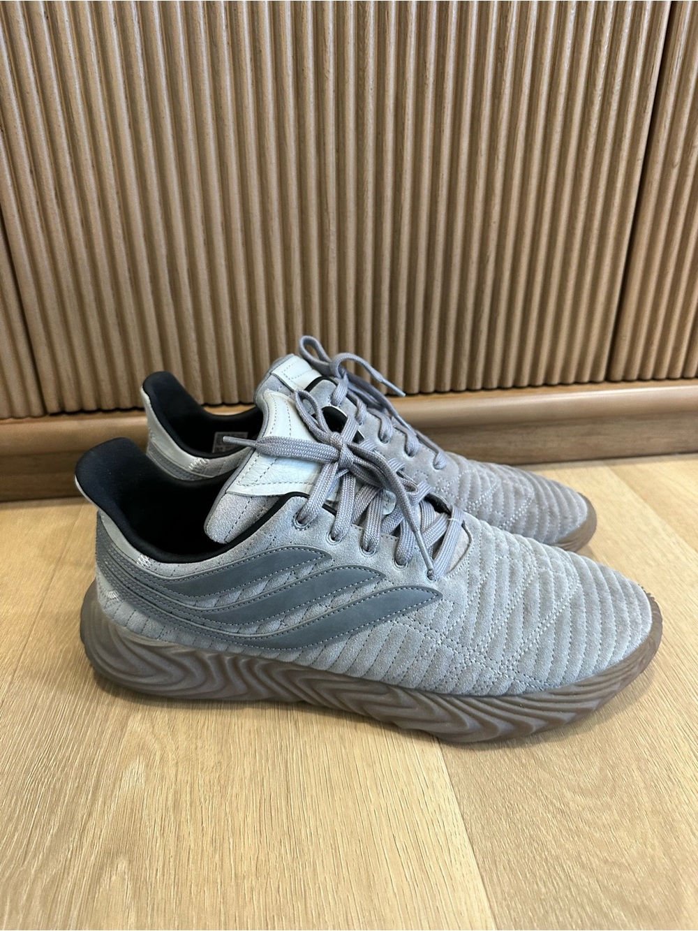 Adidas Sobakov Beige Gray Athletic
Sneakers Men size 13
